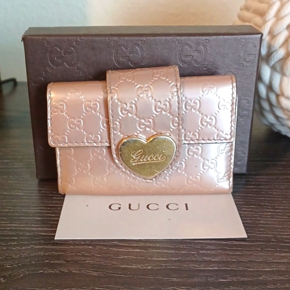 Gucci | Accessories | Euc Gucci Guccissima Rose Gold Keyring Key Holder ...
